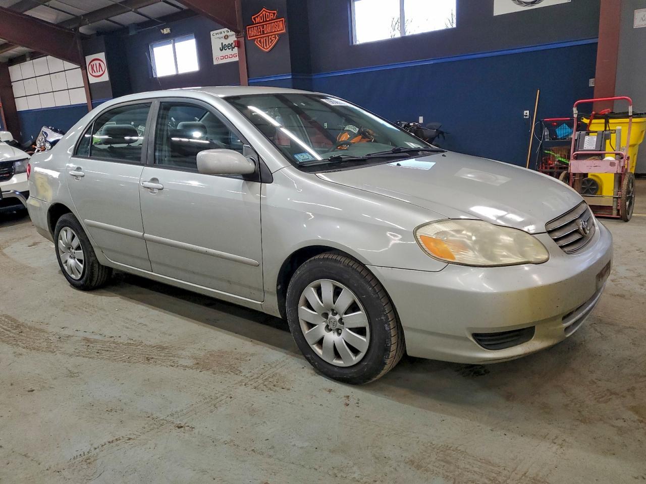 2004 TOYOTA COROLLA CE photo 4