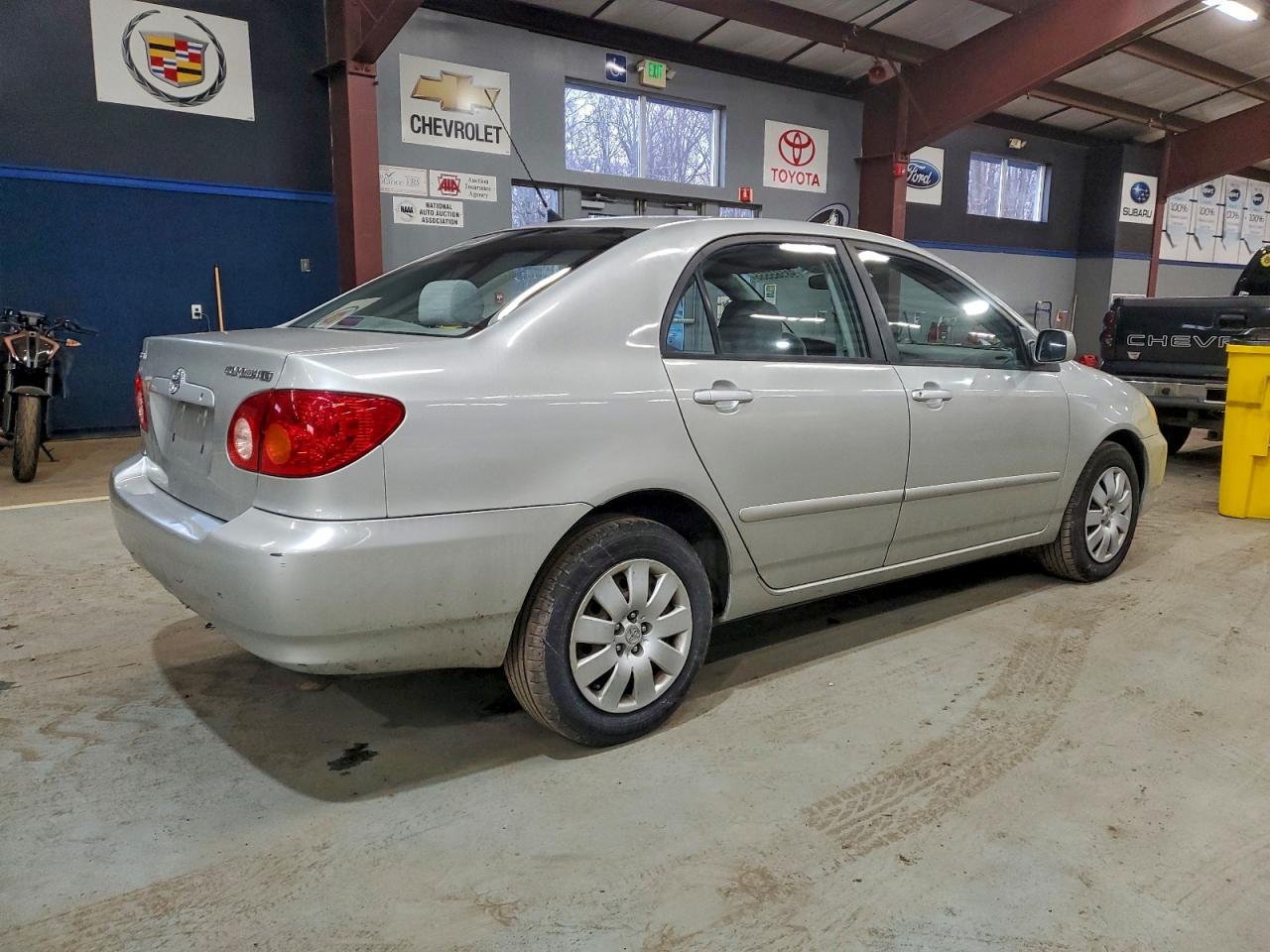 2004 TOYOTA COROLLA CE photo 3