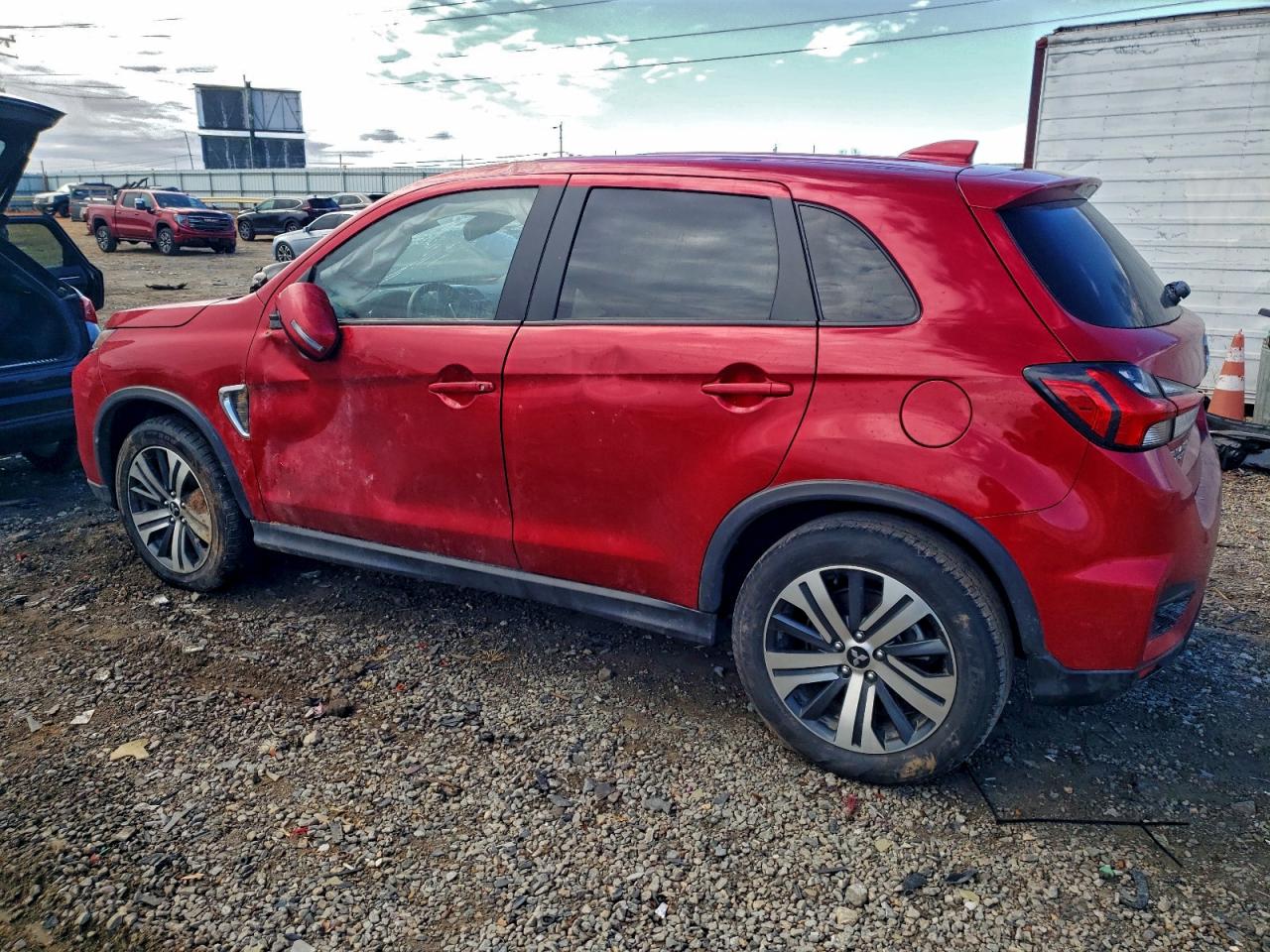 2024 MITSUBISHI OUTLANDER SPORT S/SE photo 2