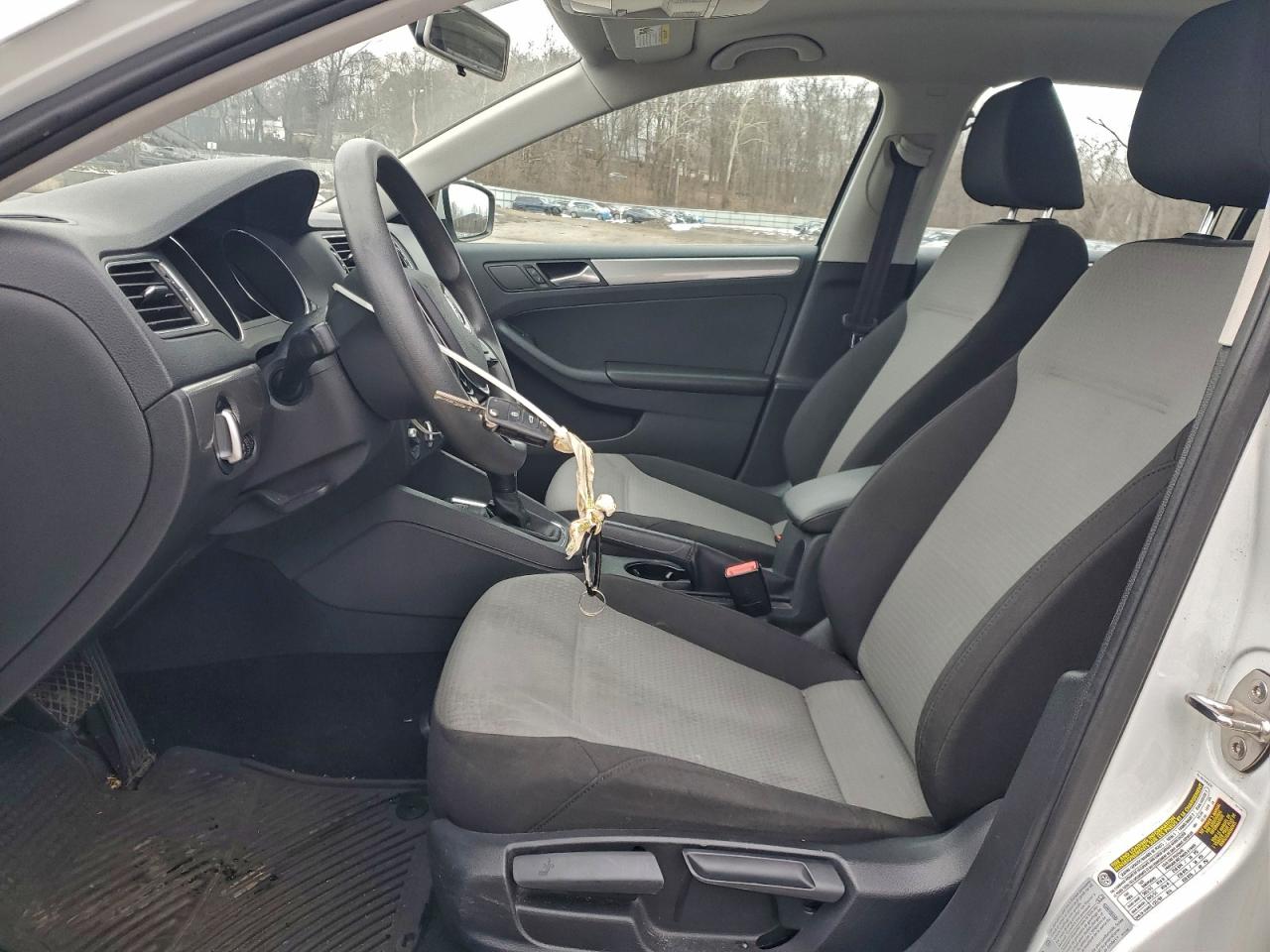 2017 VOLKSWAGEN JETTA S photo 7