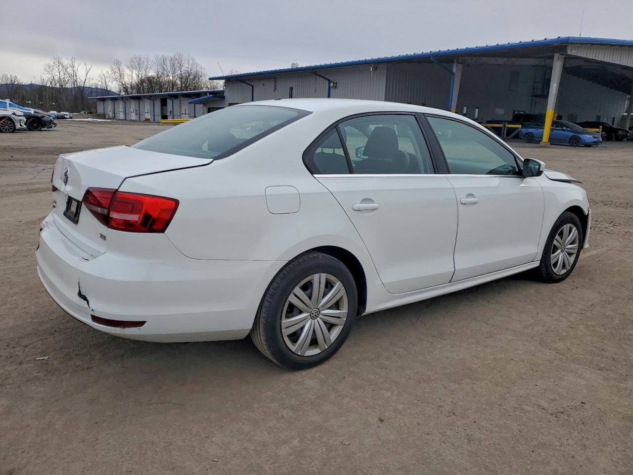 2017 VOLKSWAGEN JETTA S photo 3
