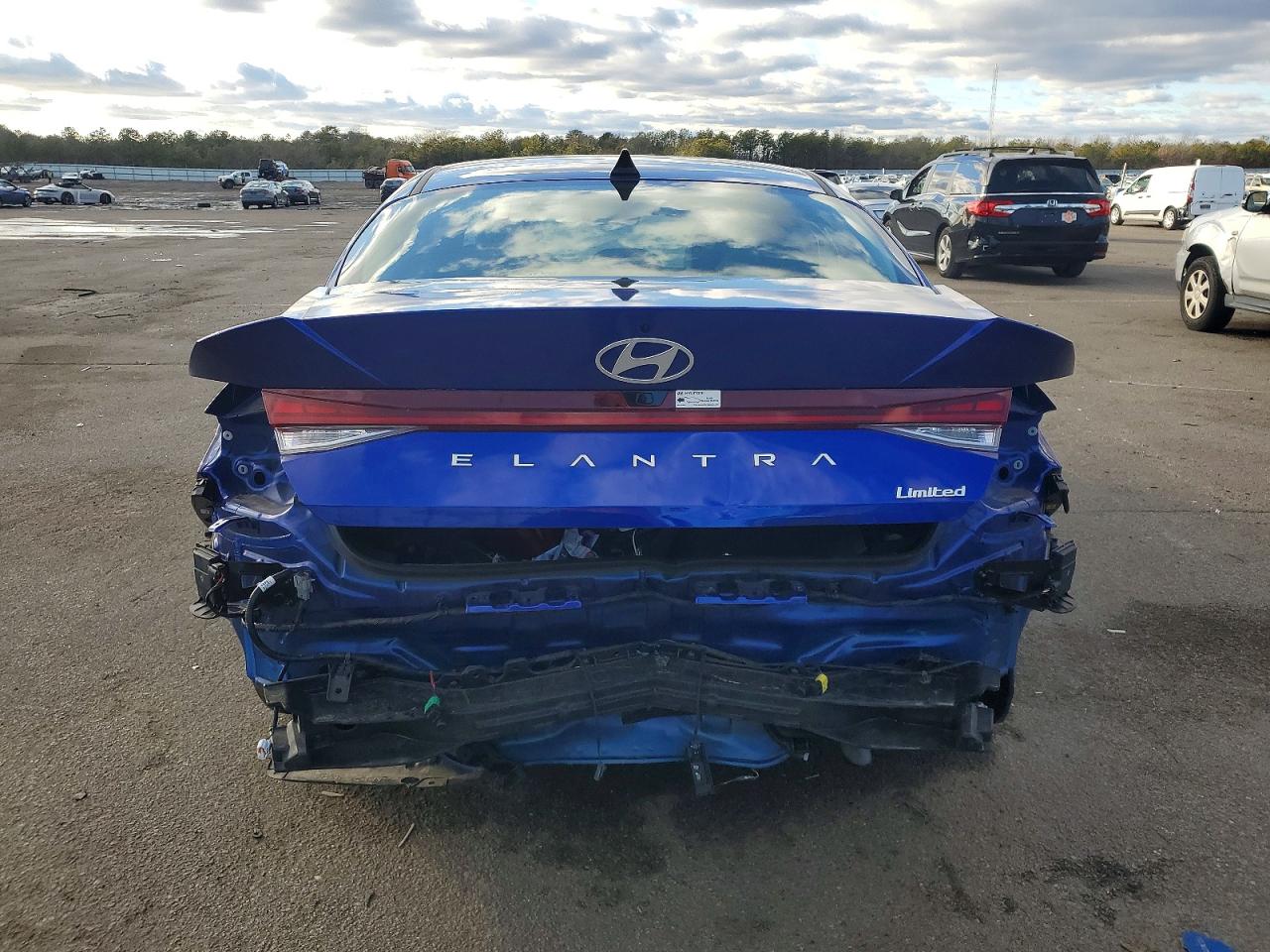 2024 HYUNDAI ELANTRA LIMITED photo 6