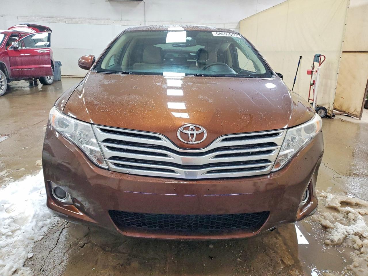 2011 TOYOTA VENZA photo 9