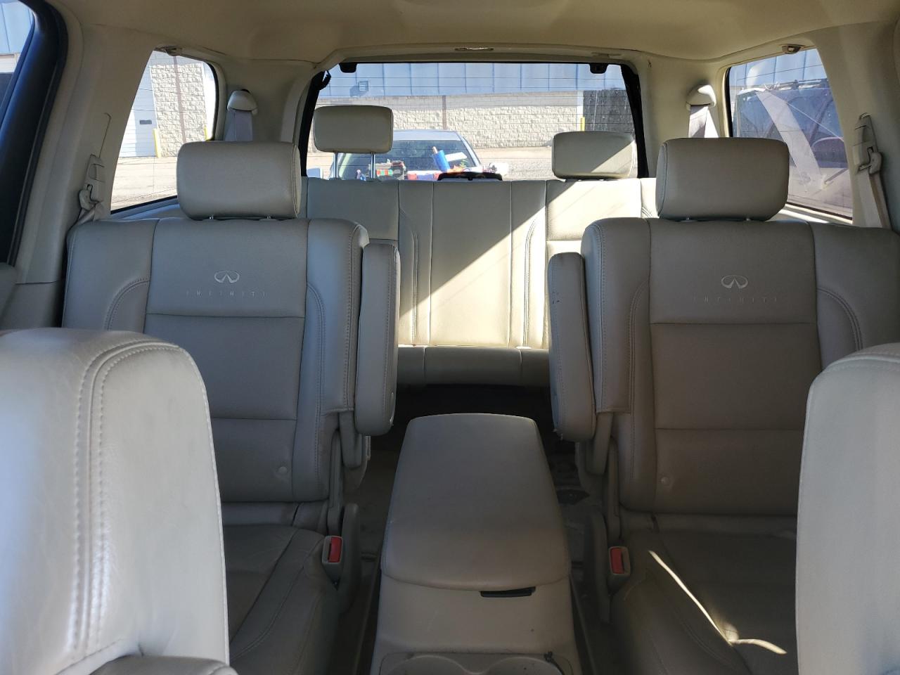 2005 INFINITI QX56 BASE photo 37
