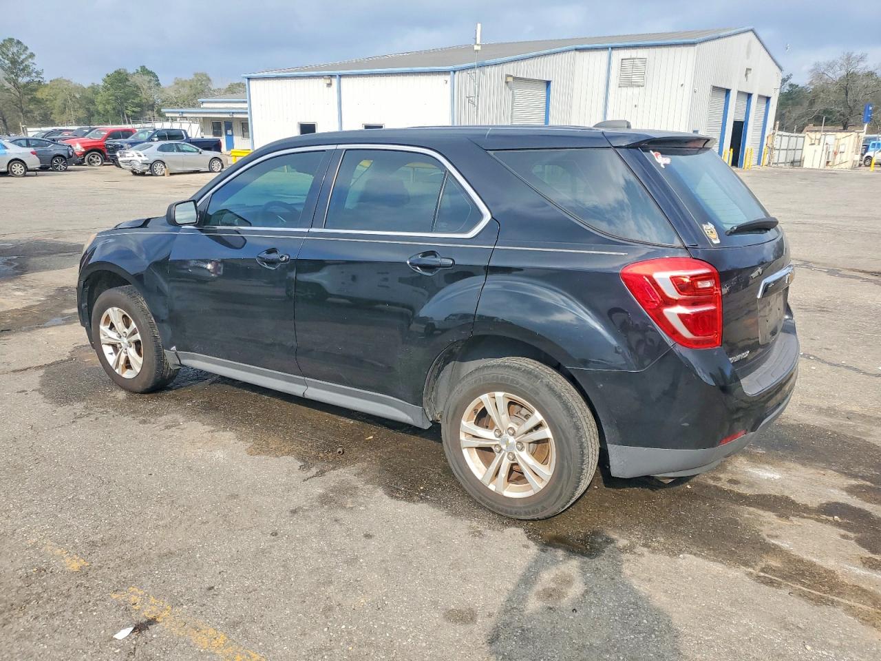 2017 CHEVROLET EQUINOX LS photo 2