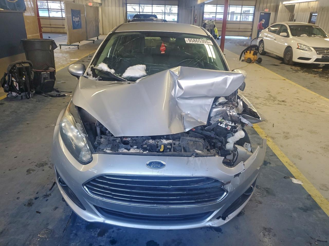 2016 FORD FIESTA SE photo 9