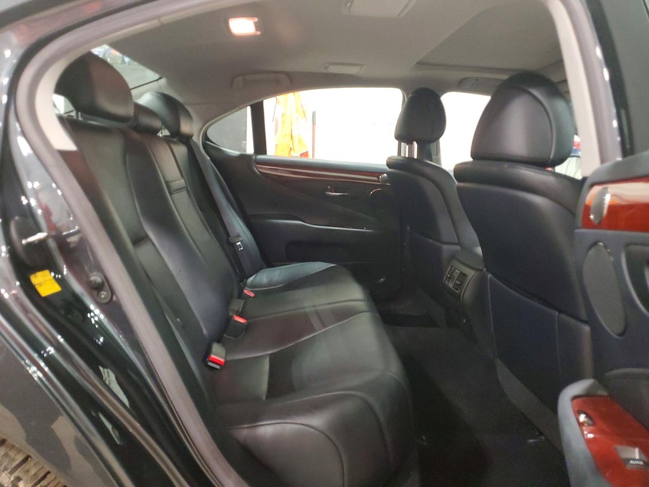 2009 LEXUS LS 460 photo 10