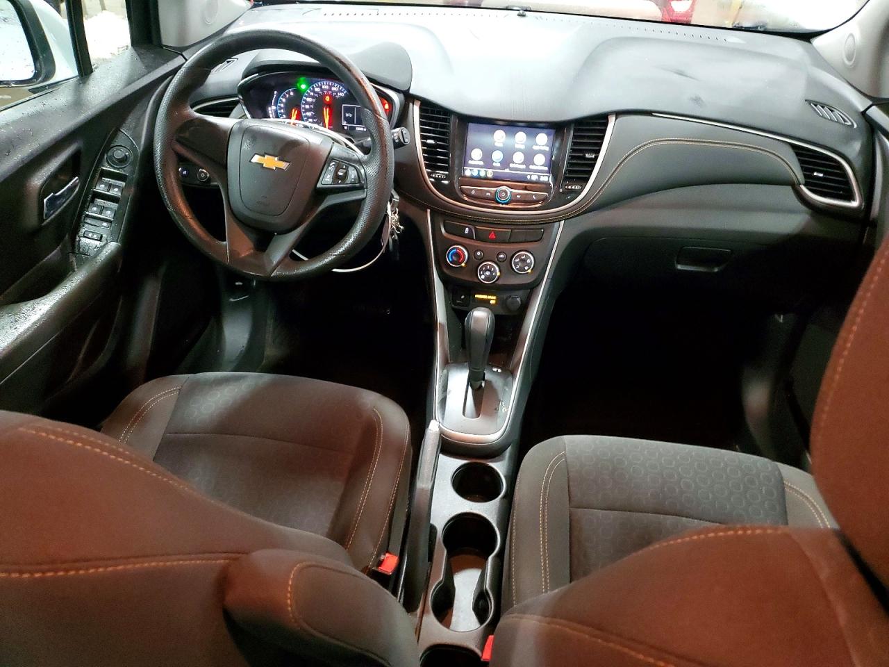 2018 CHEVROLET TRAX LS photo 8
