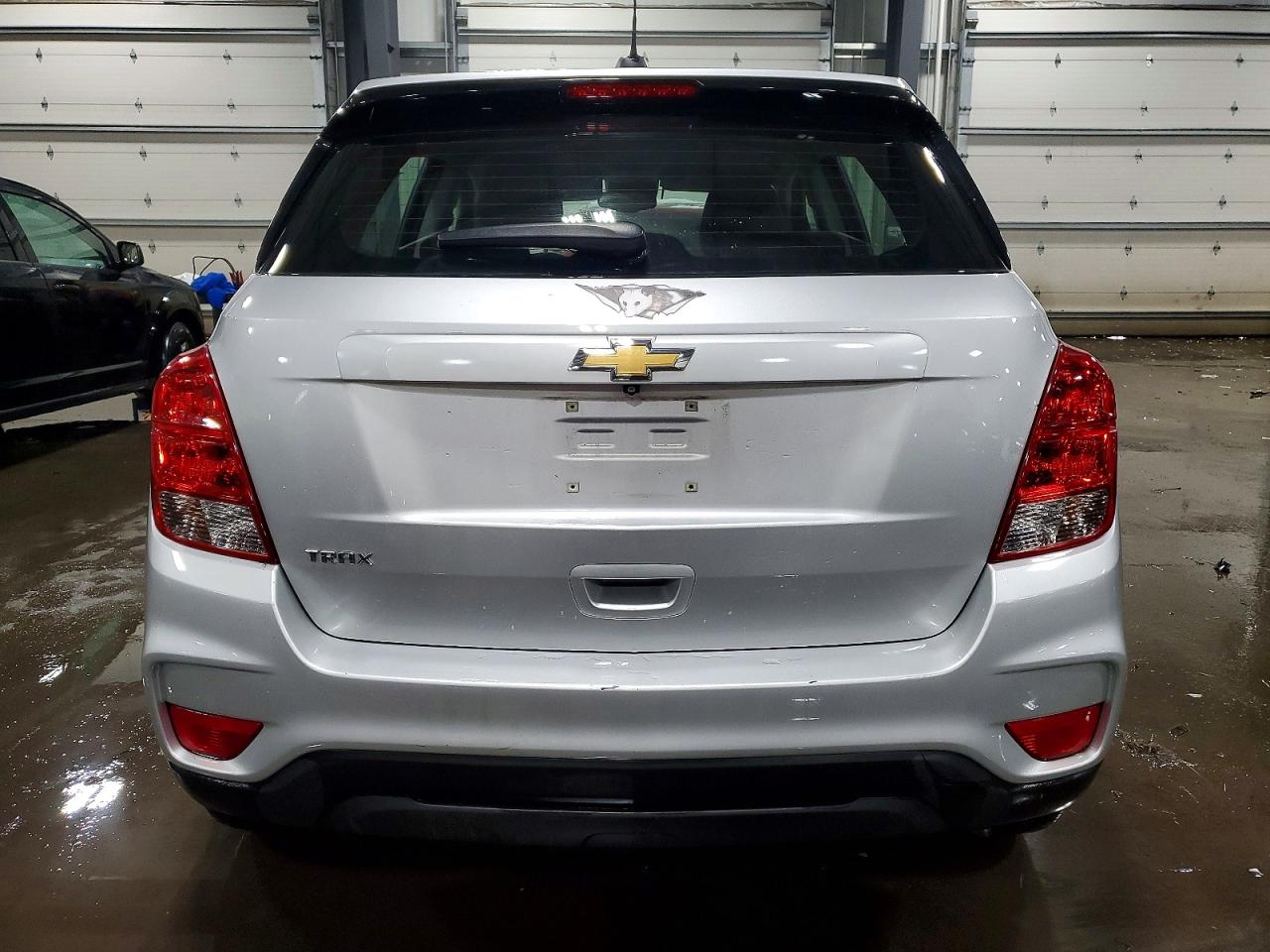 2018 CHEVROLET TRAX LS photo 6