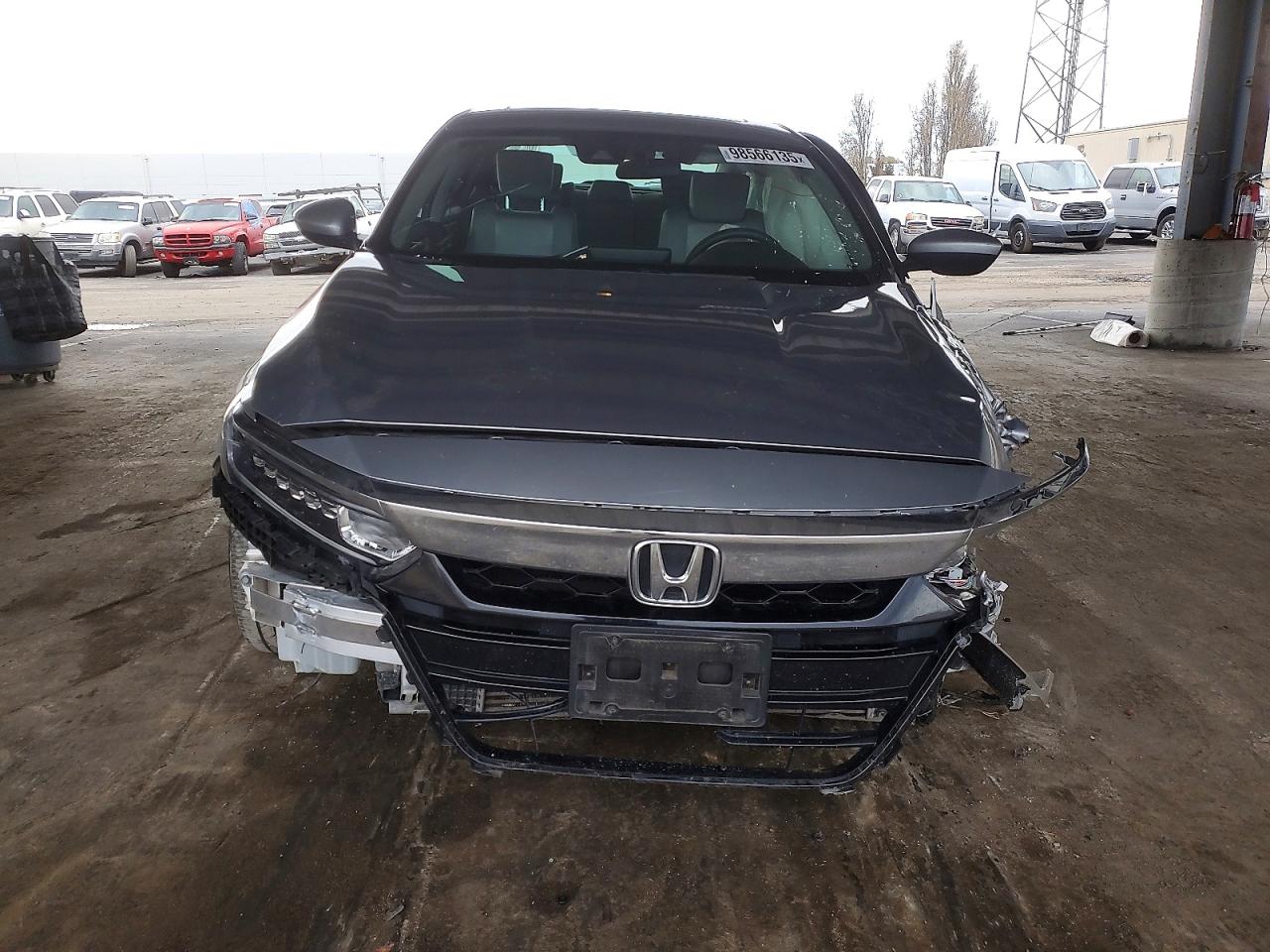 2018 HONDA ACCORD EX photo 5