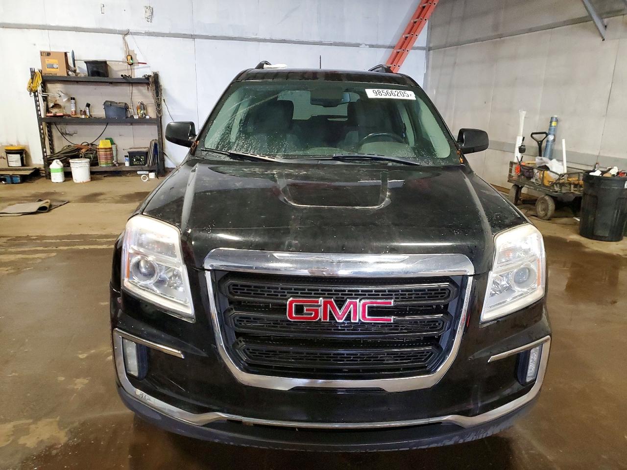 2017 GMC TERRAIN SLE photo 9