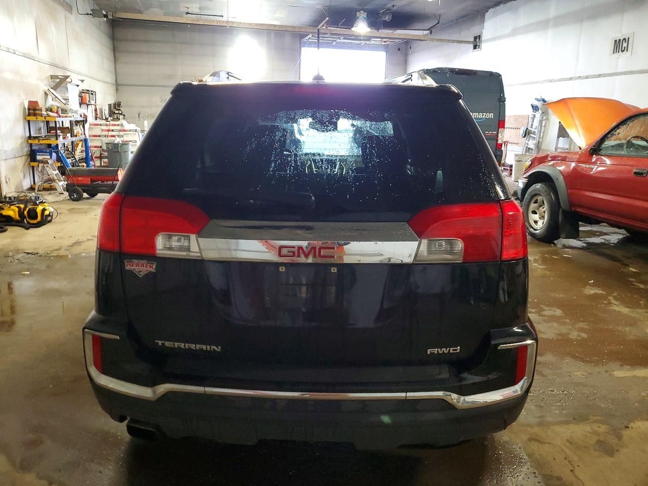 2017 GMC TERRAIN SLE photo 11