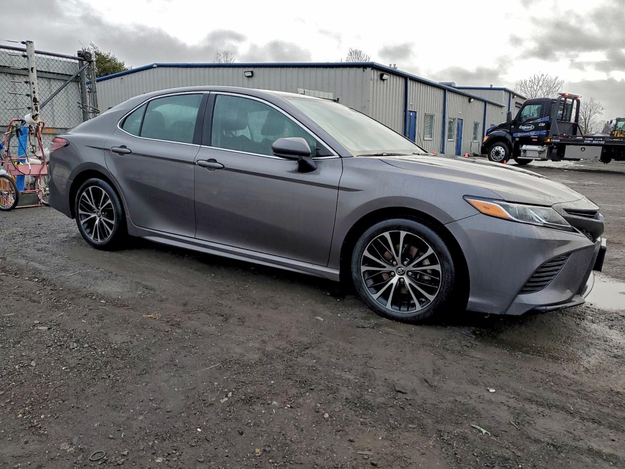 2019 TOYOTA CAMRY L photo 4