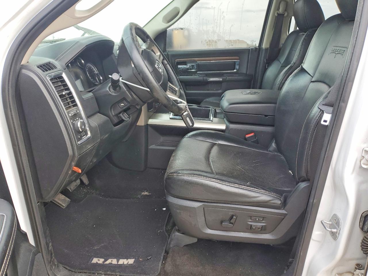 2014 RAM 1500 LARAMIE photo 7