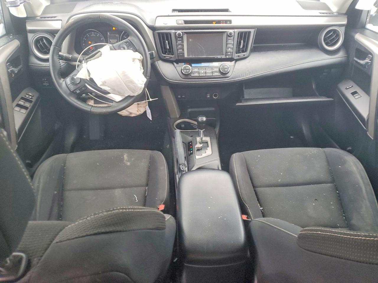 2017 TOYOTA RAV4 XLE photo 8