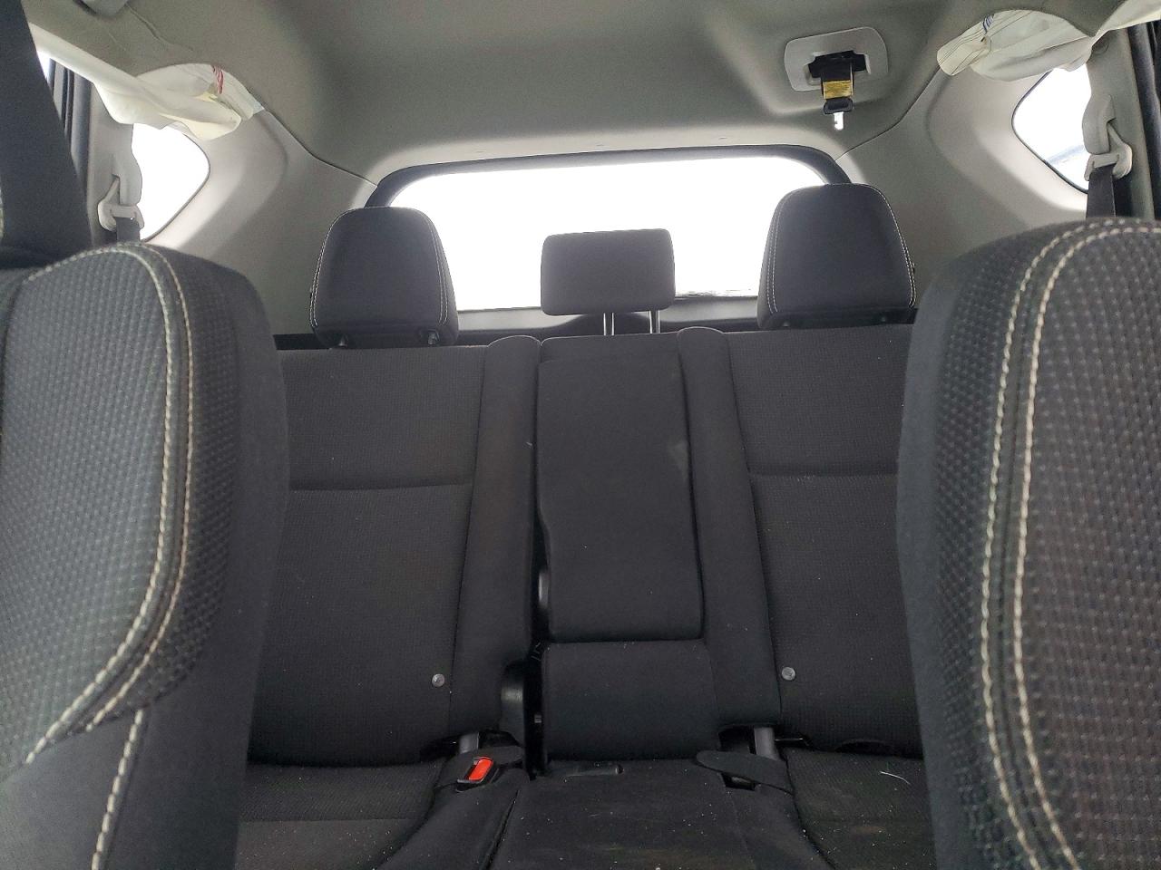 2017 TOYOTA RAV4 XLE photo 10