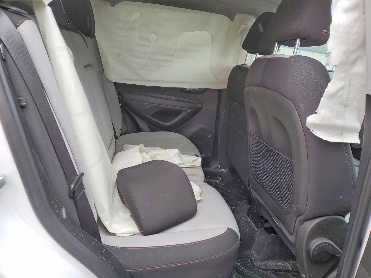 2020 CHEVROLET TRAX LS photo 11