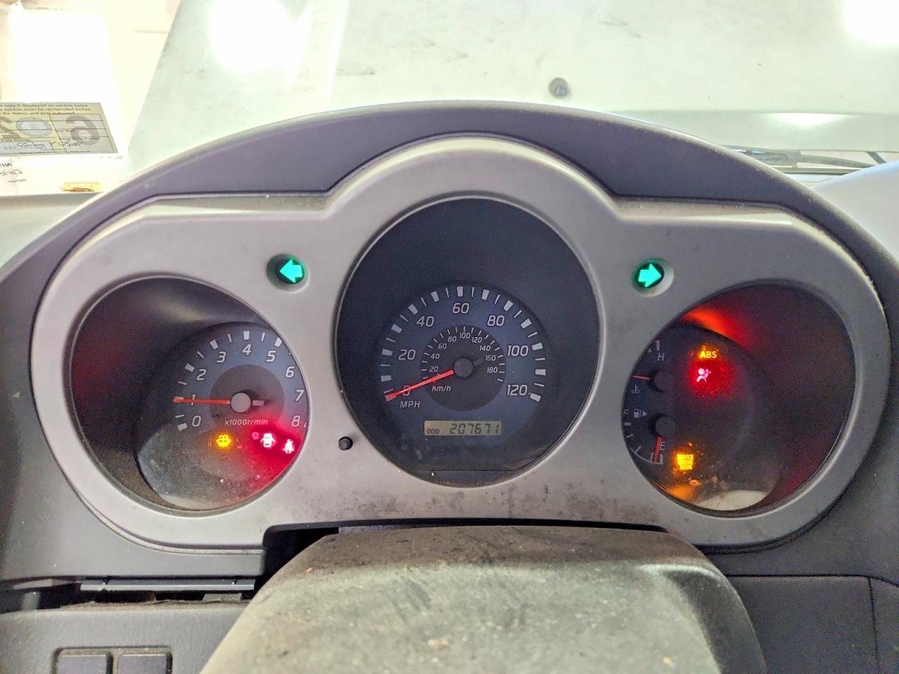2002 NISSAN FRONTIER CREW CAB XE photo 9