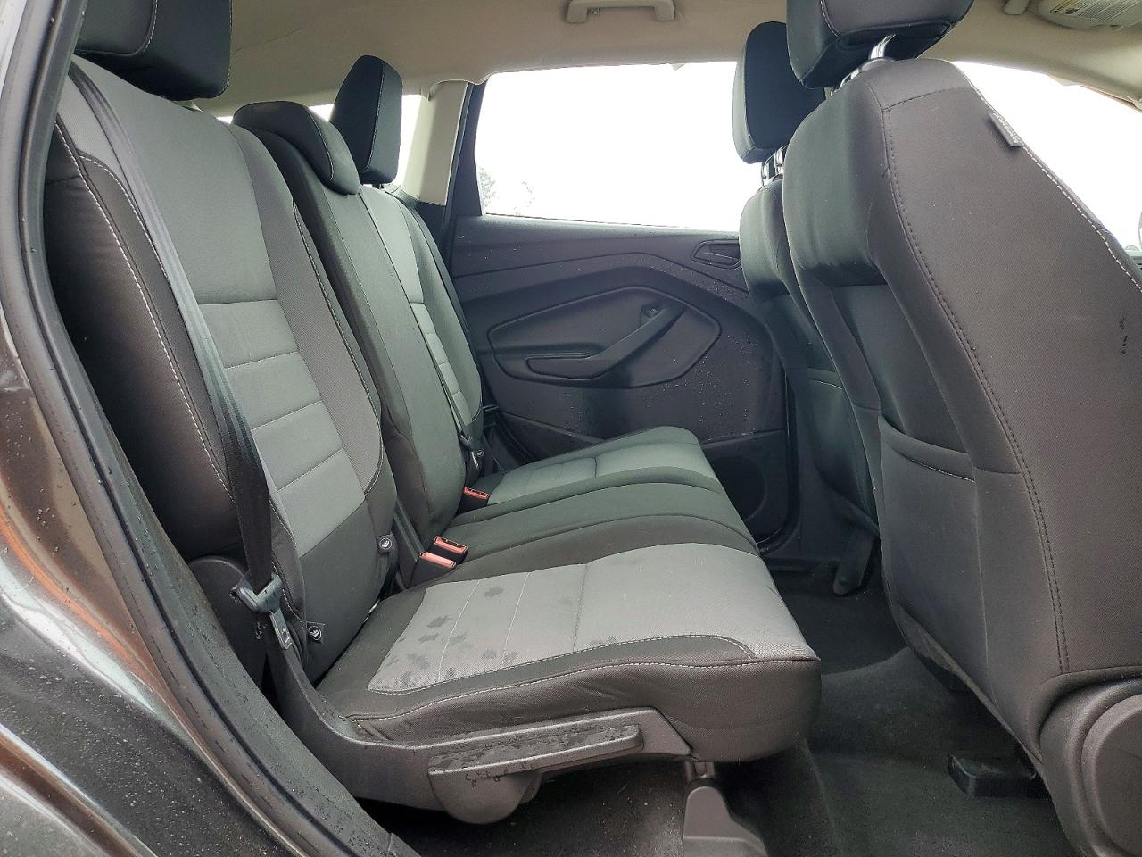 2017 FORD ESCAPE S photo 31