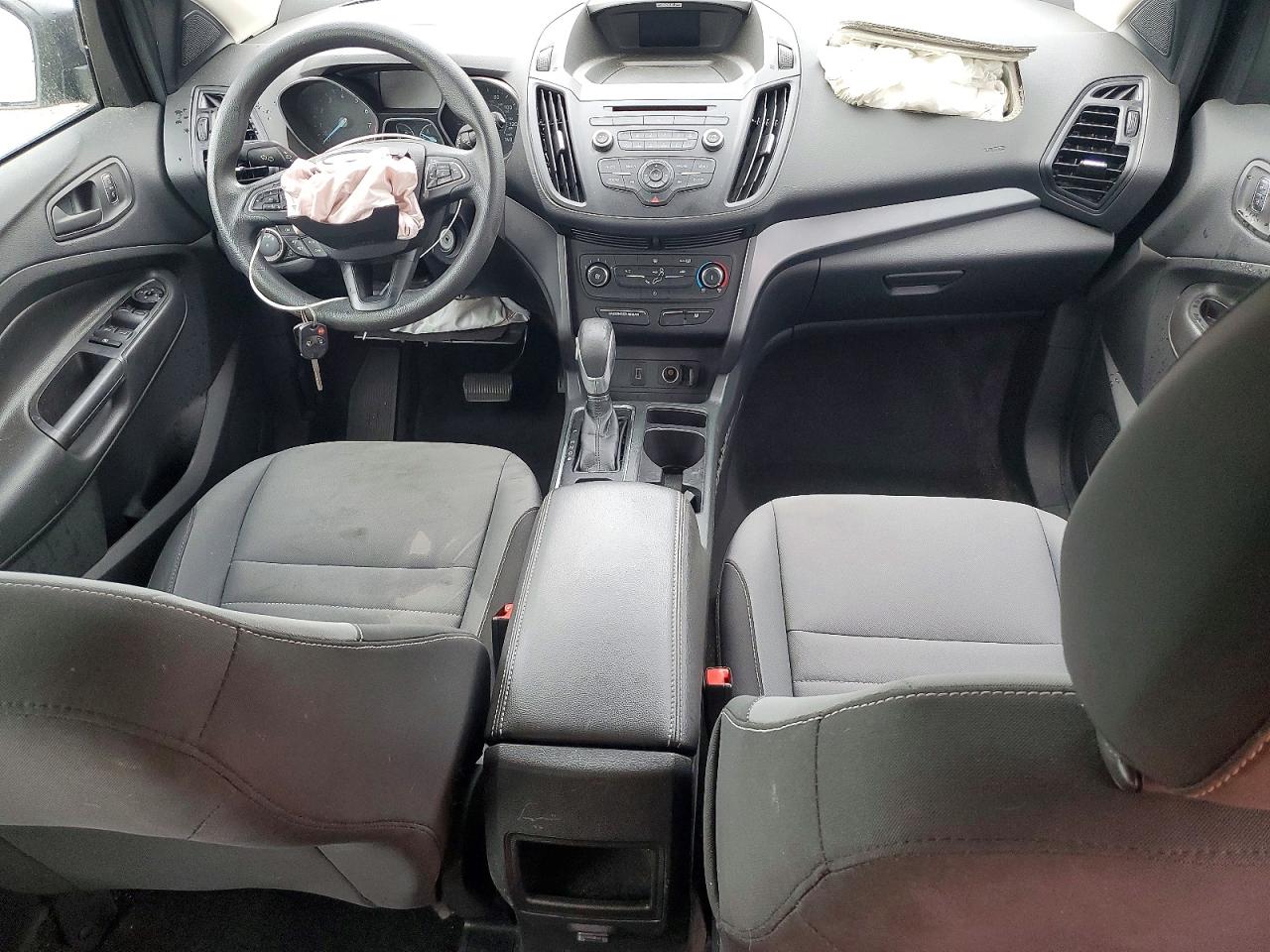 2017 FORD ESCAPE S photo 22