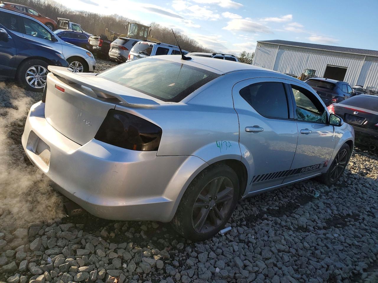 2011 DODGE AVENGER MAINSTREET photo 3
