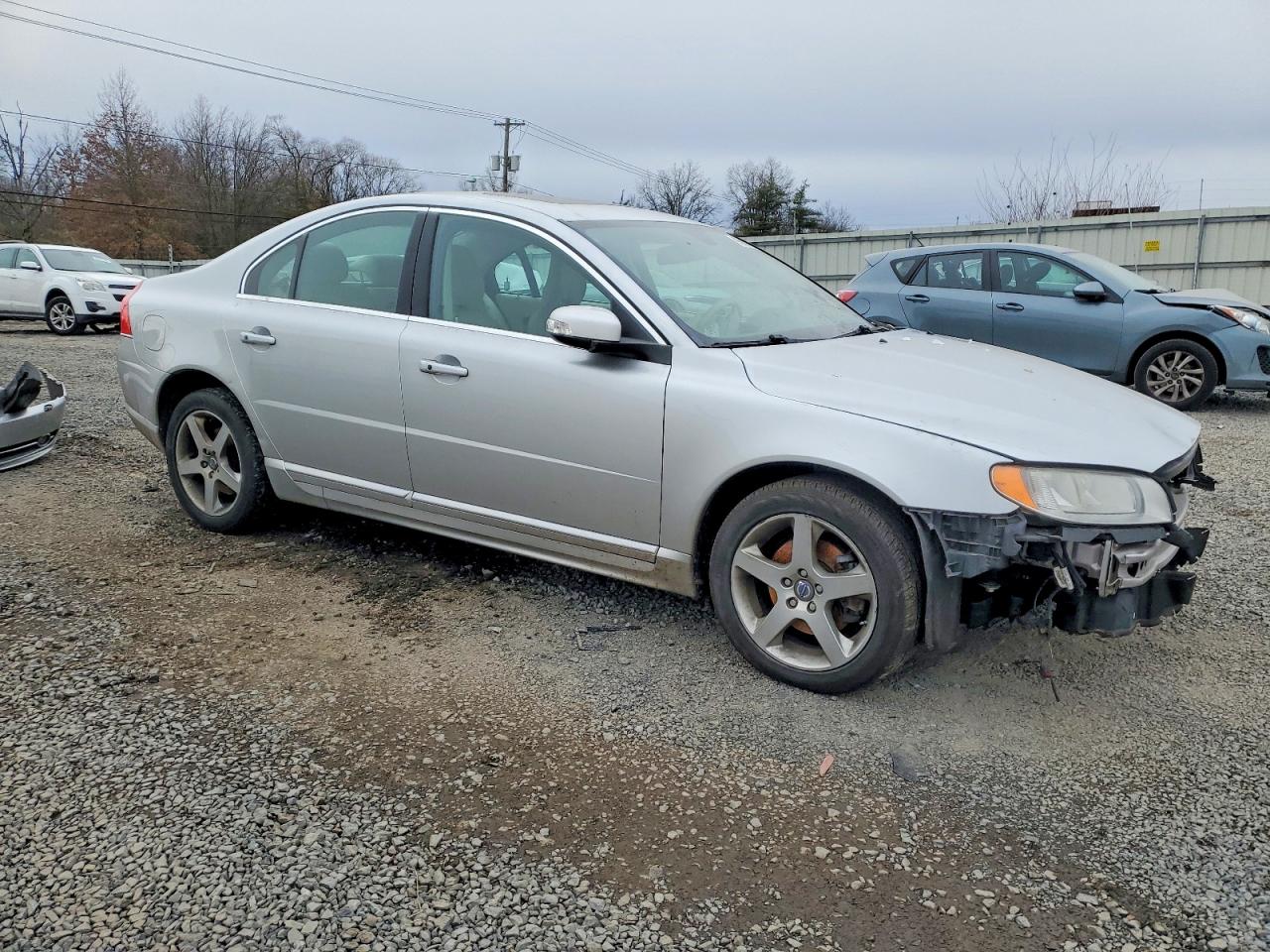 2010 VOLVO S80 photo 4