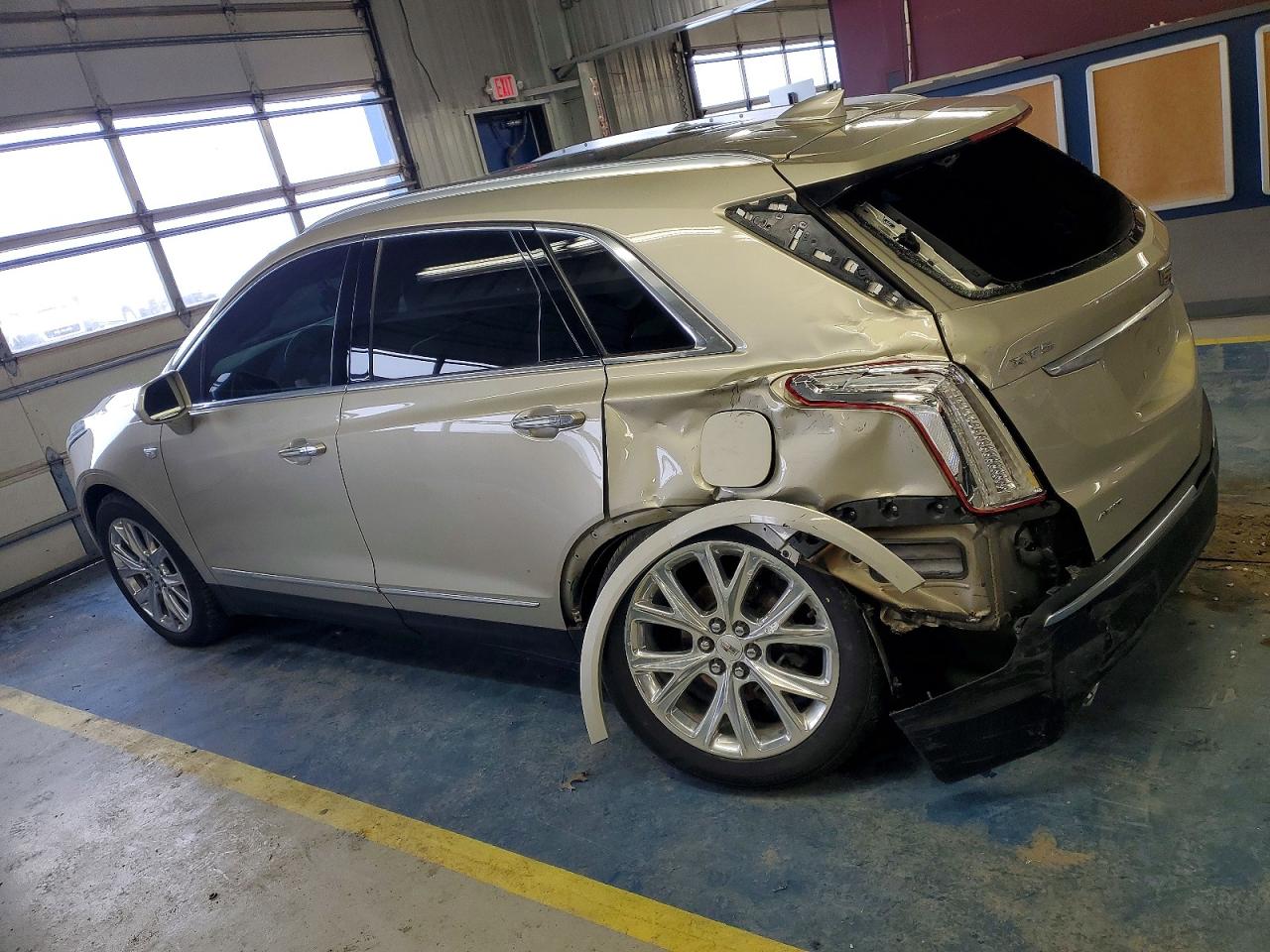 2017 CADILLAC XT5 PREMIUM LUXURY photo 2