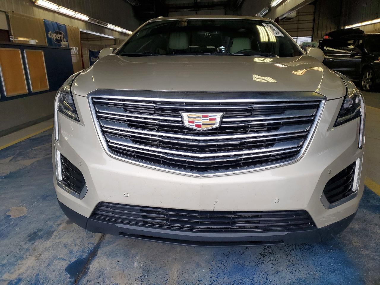 2017 CADILLAC XT5 PREMIUM LUXURY photo 5