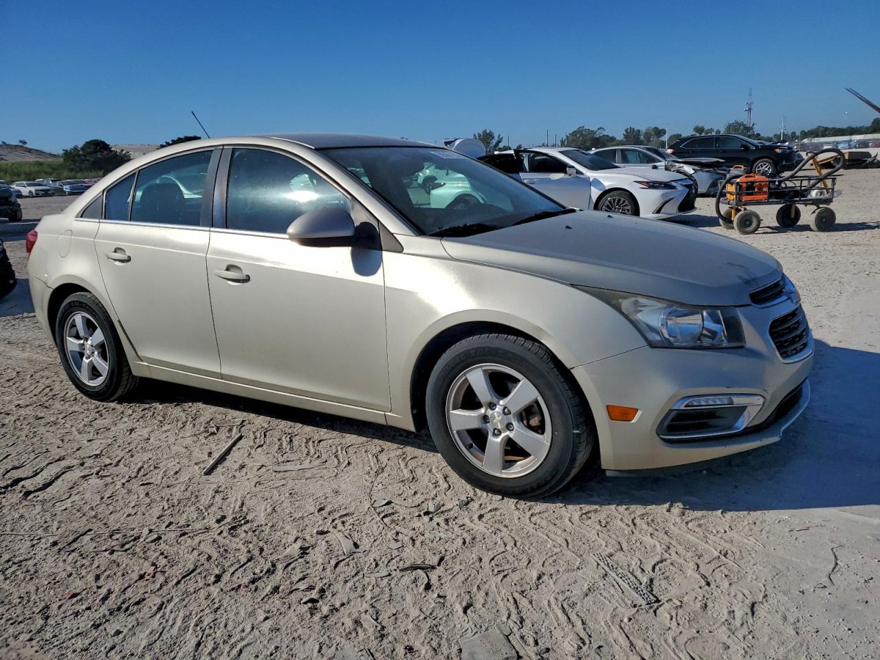 2016 CHEVROLET CRUZE LIMITED LT photo 4