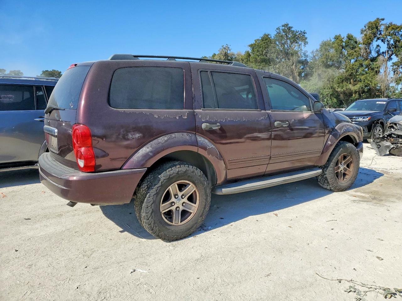 2006 DODGE DURANGO photo 3