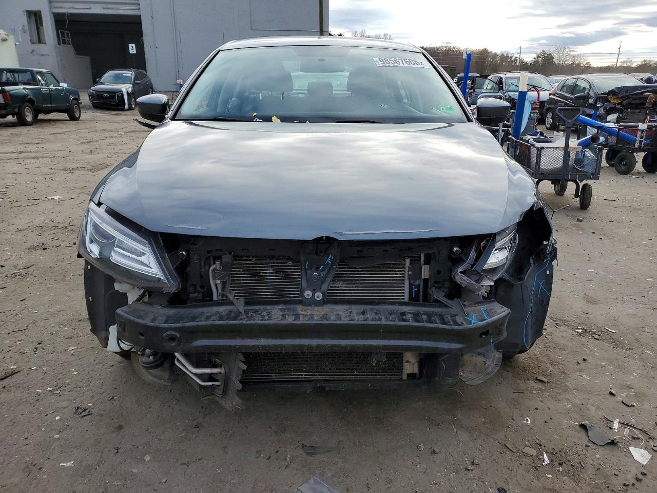 2017 VOLKSWAGEN JETTA S photo 5