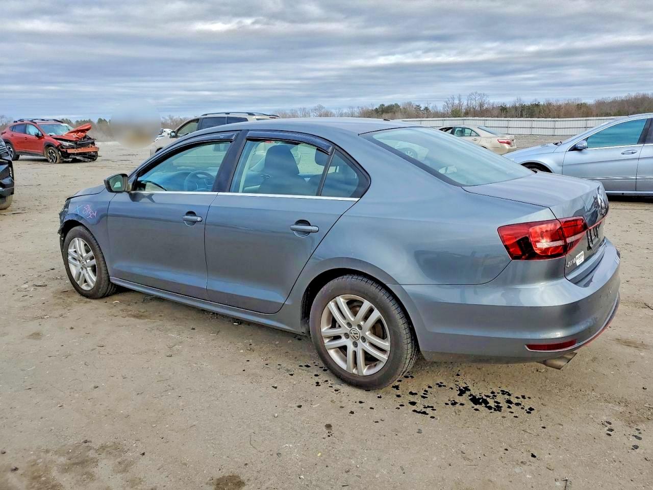 2017 VOLKSWAGEN JETTA S photo 2