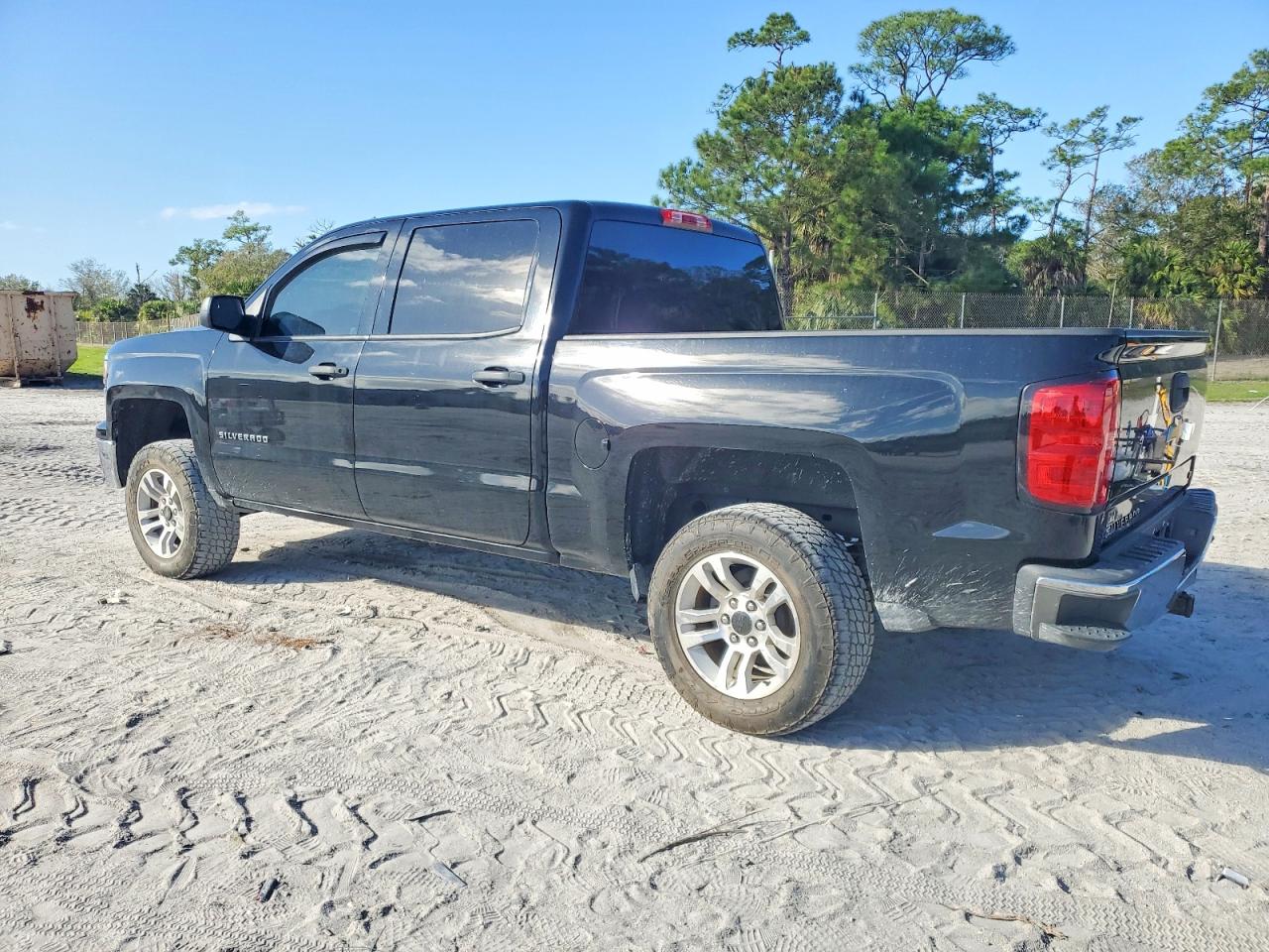 2014 CHEVROLET SILVERADO C1500 LT photo 2