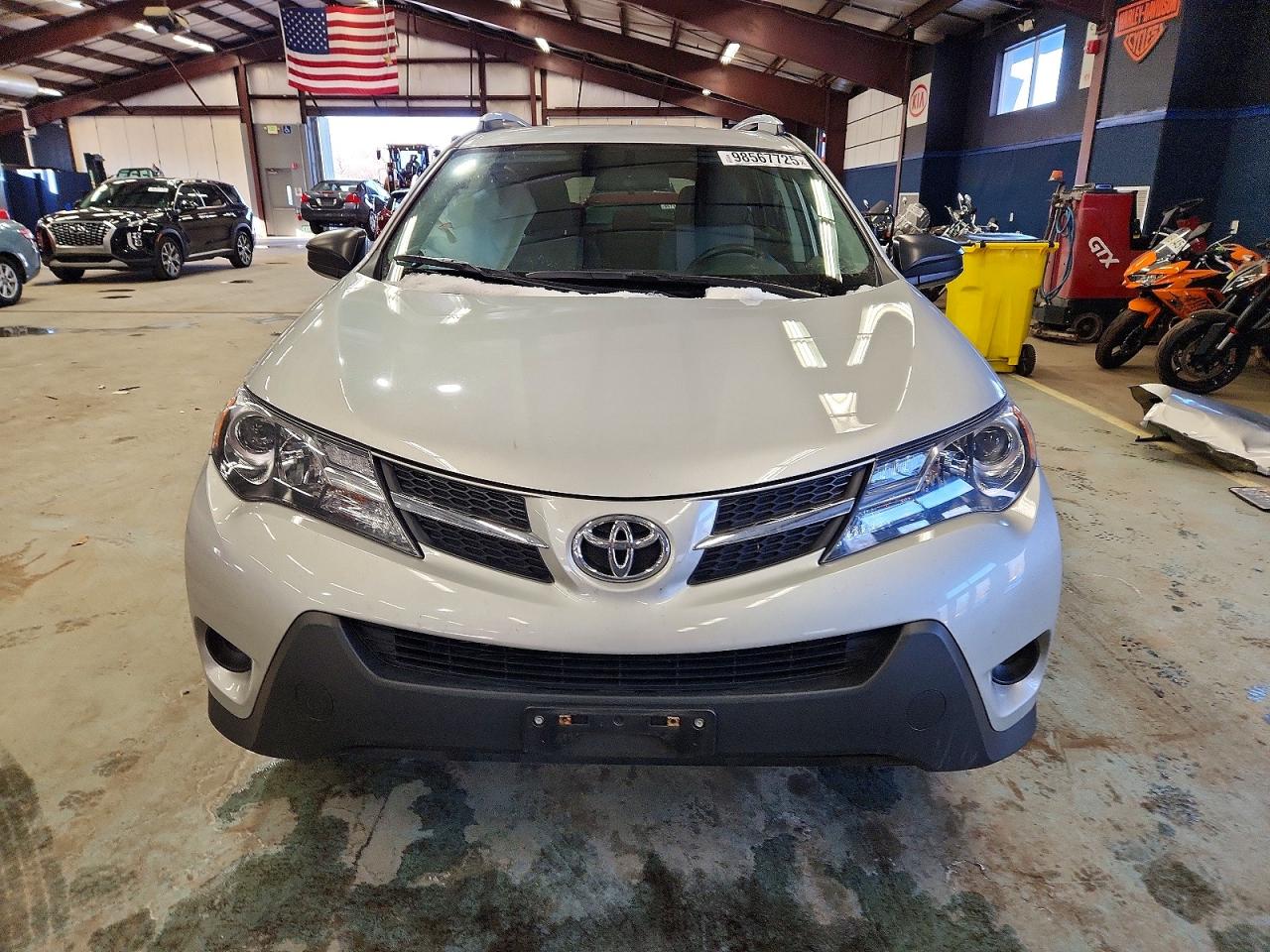 2013 TOYOTA RAV4 LE photo 5