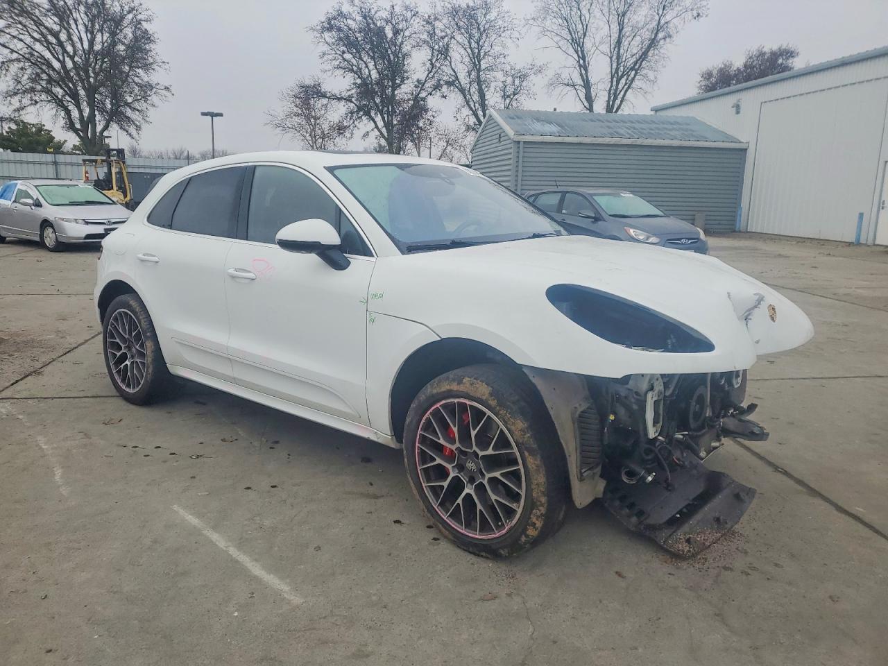 2015 PORSCHE MACAN TURBO photo 7
