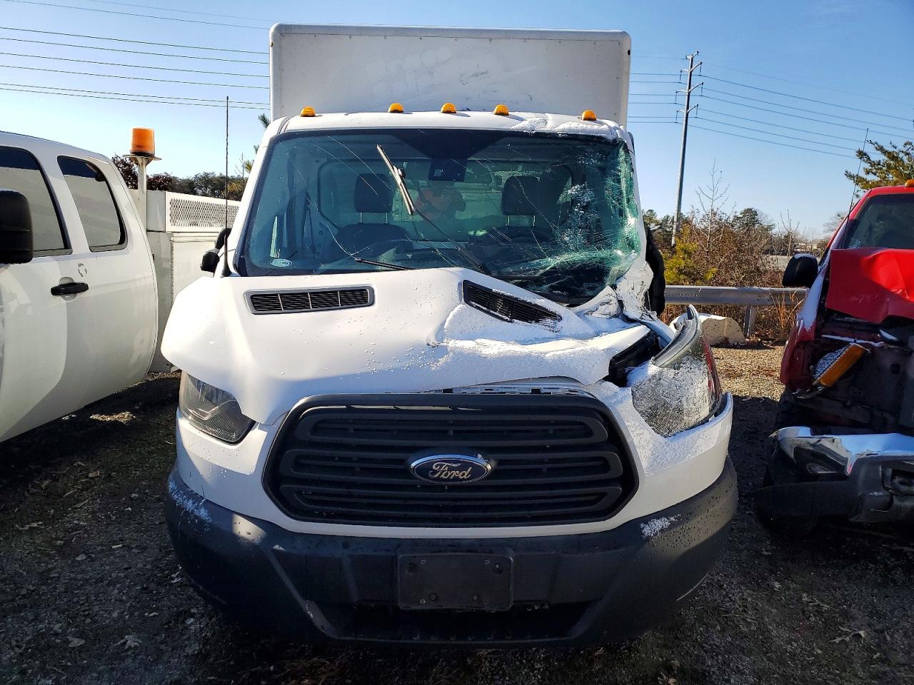 2017 FORD TRANSIT BOX TRUCK photo 13
