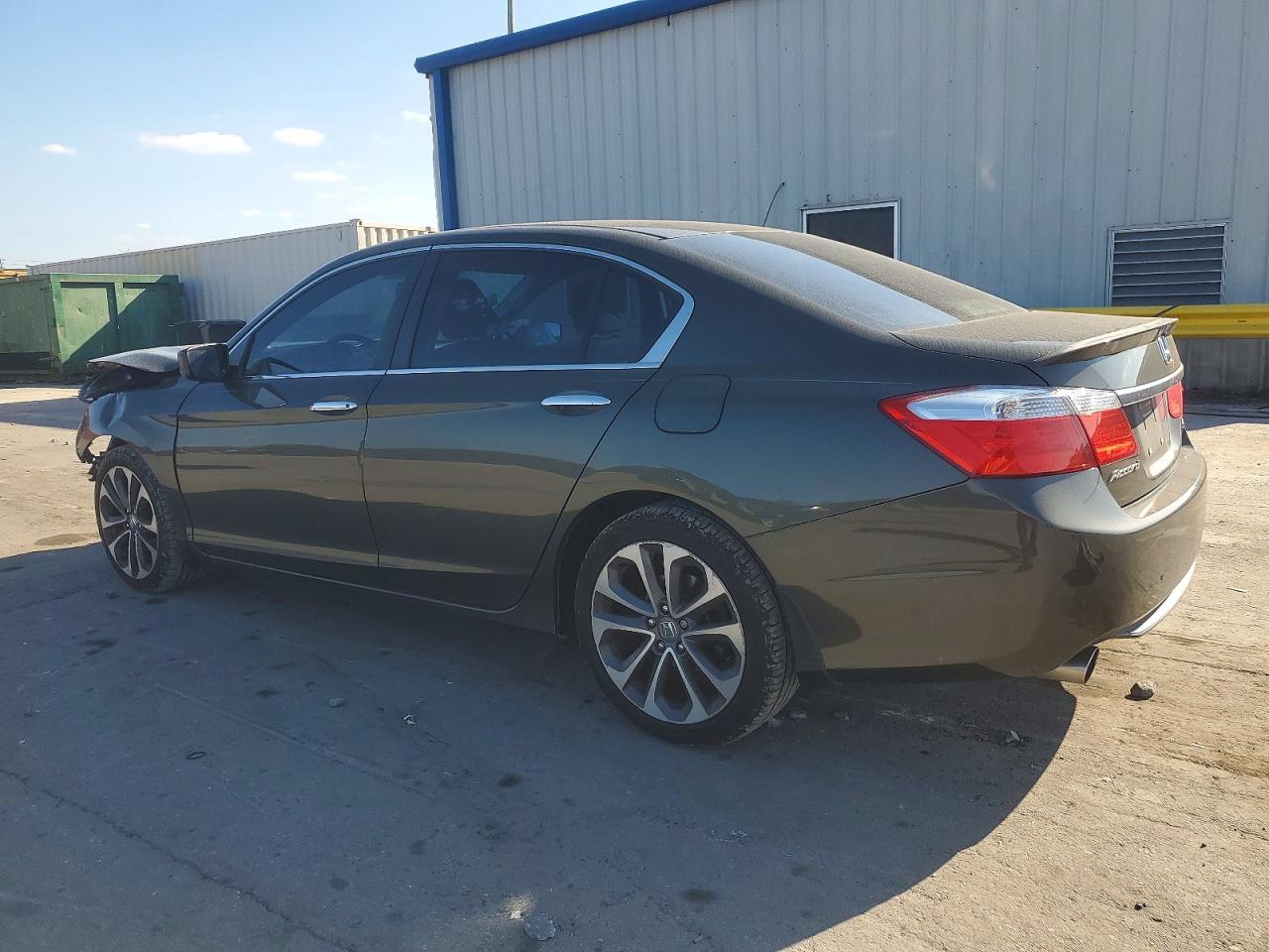 2015 HONDA ACCORD SPORT photo 2