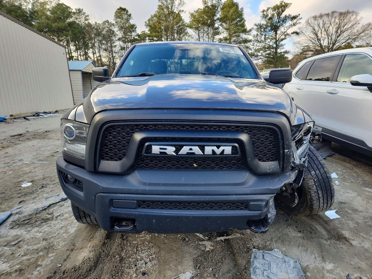 2022 RAM 1500 CLASSIC SLT photo 5
