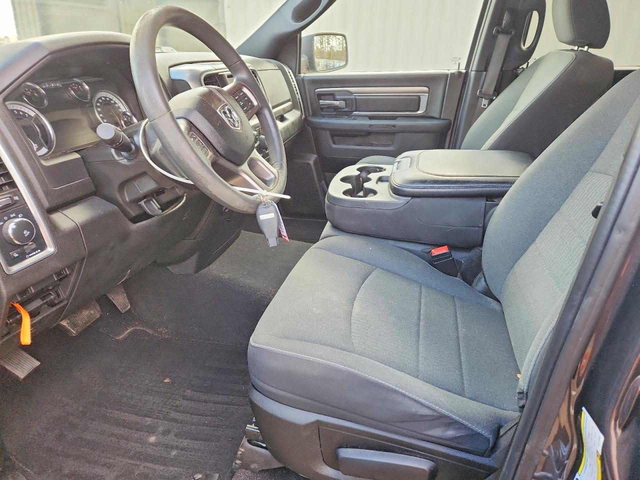2022 RAM 1500 CLASSIC SLT photo 7
