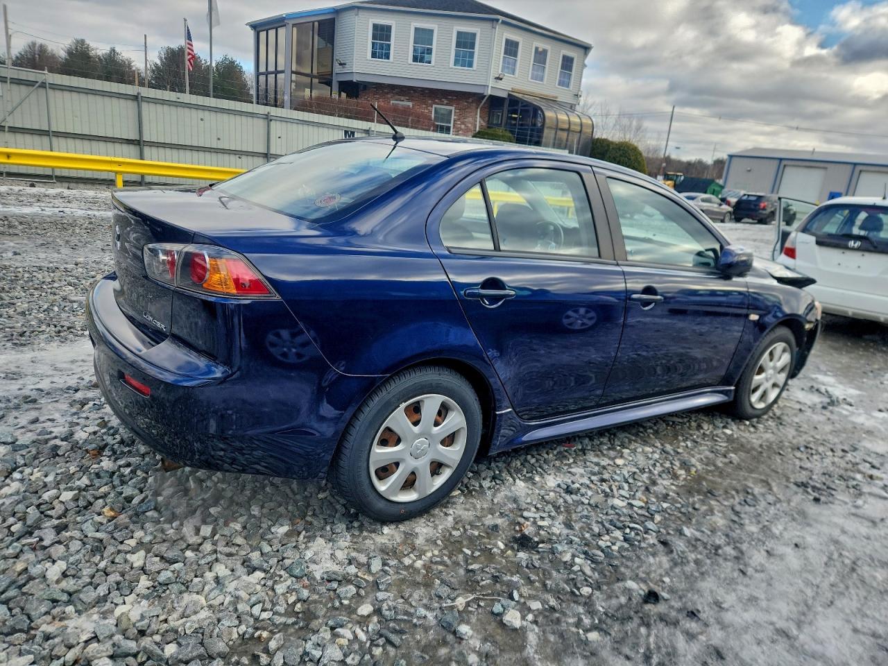2014 MITSUBISHI LANCER ES/ES SPORT photo 3