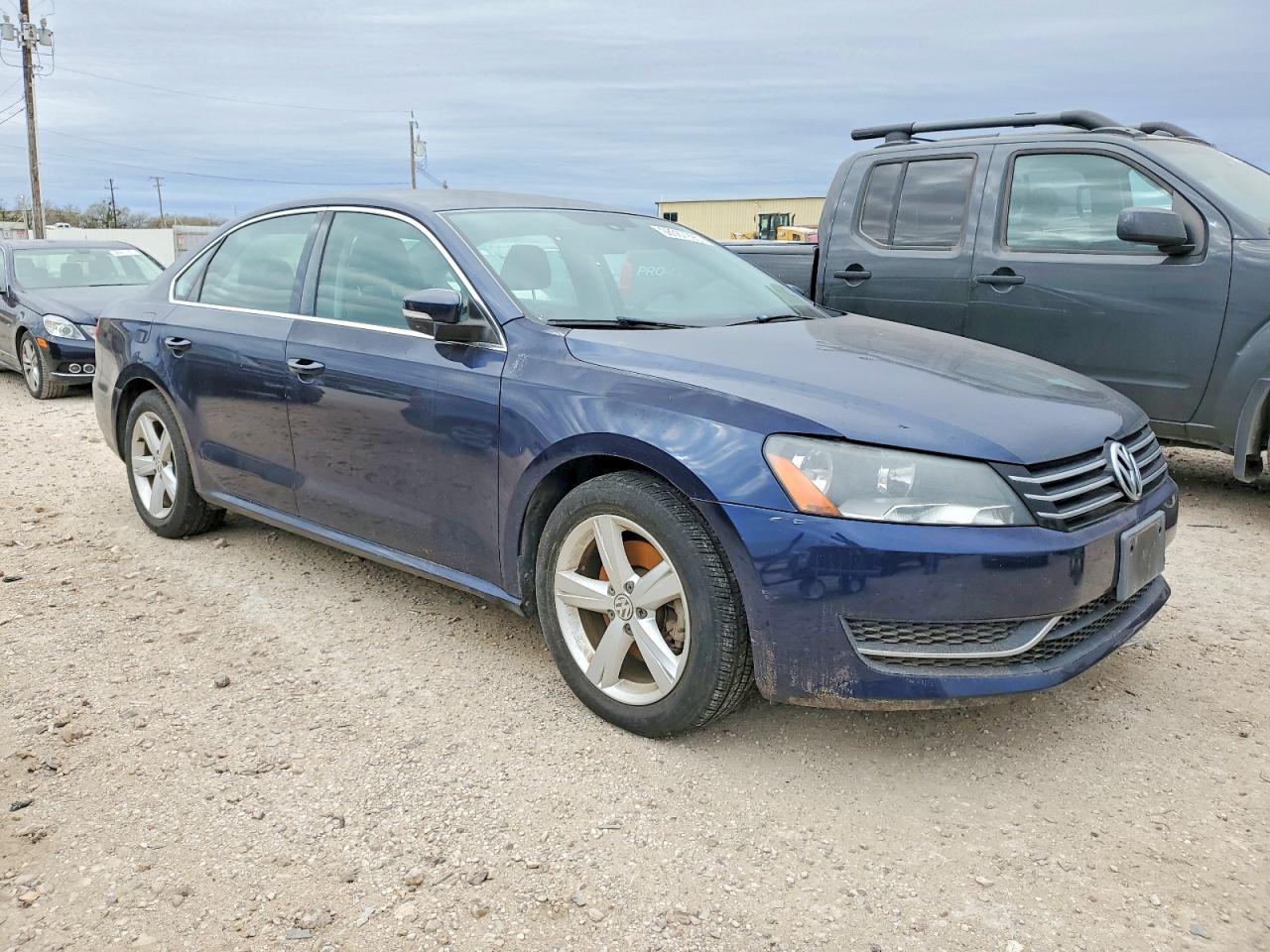 2014 VOLKSWAGEN PASSAT S photo 7