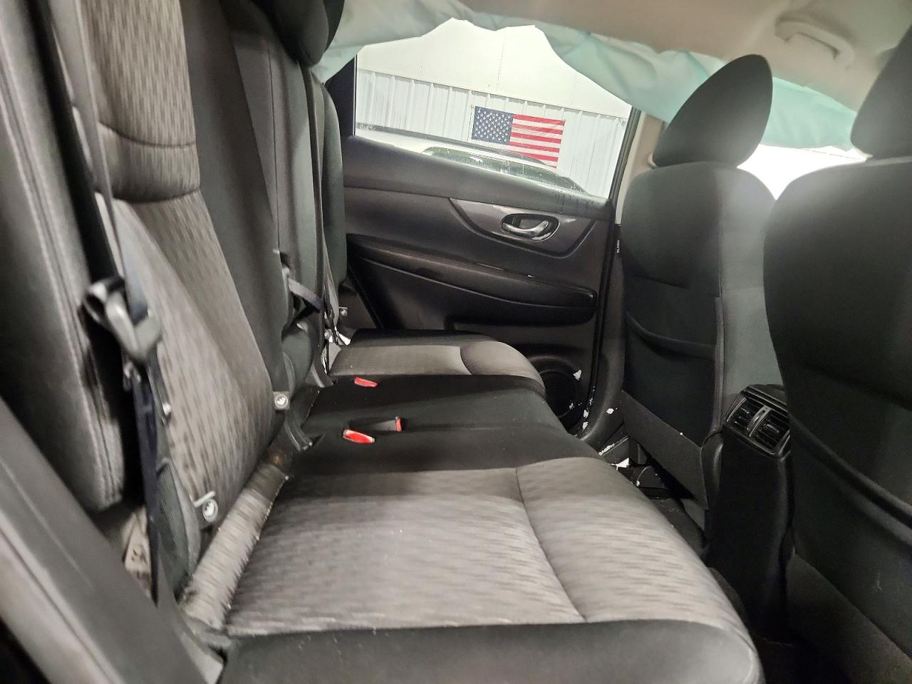 2019 NISSAN ROGUE S photo 11