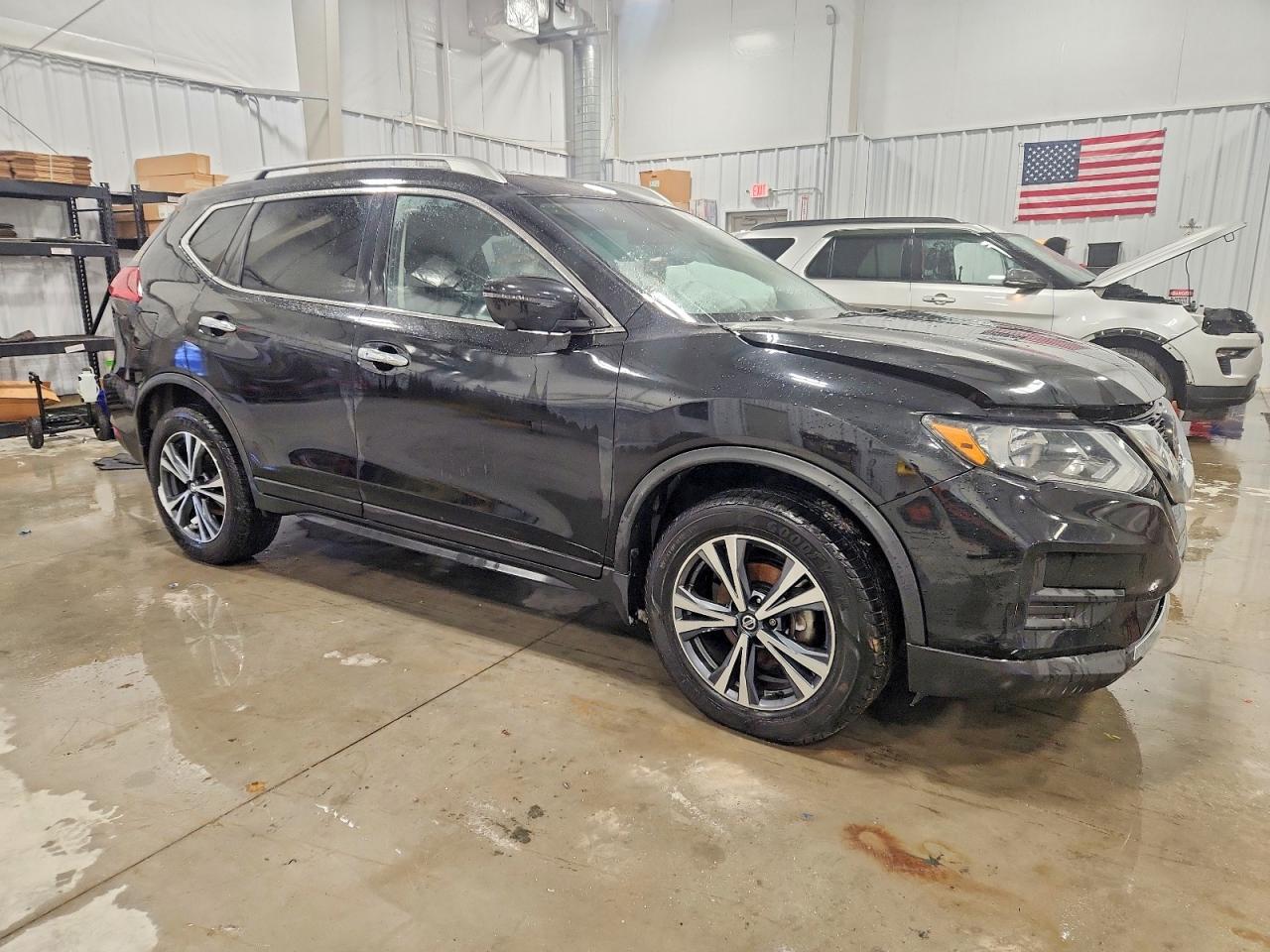 2019 NISSAN ROGUE S photo 4