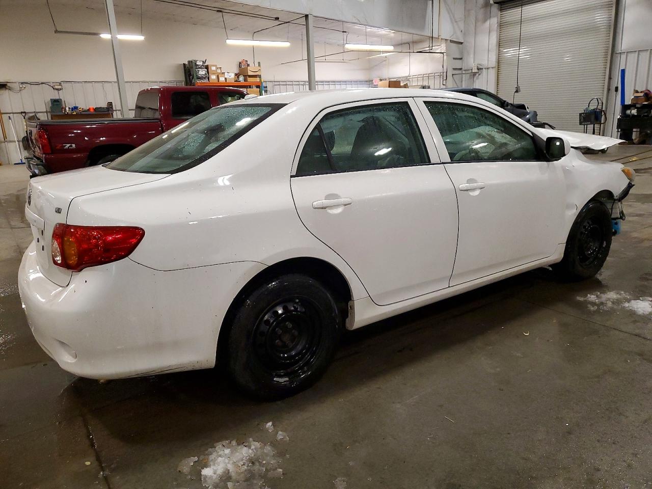 2010 TOYOTA COROLLA BASE photo 3
