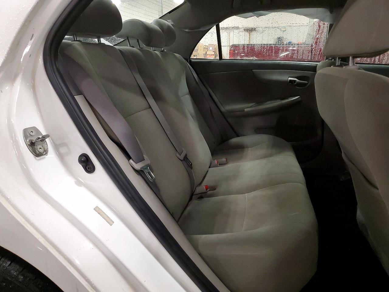 2010 TOYOTA COROLLA BASE photo 10