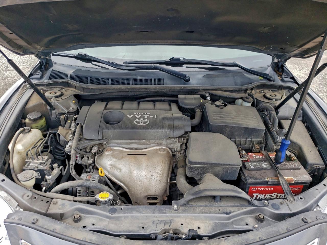 2010 TOYOTA CAMRY BASE photo 11