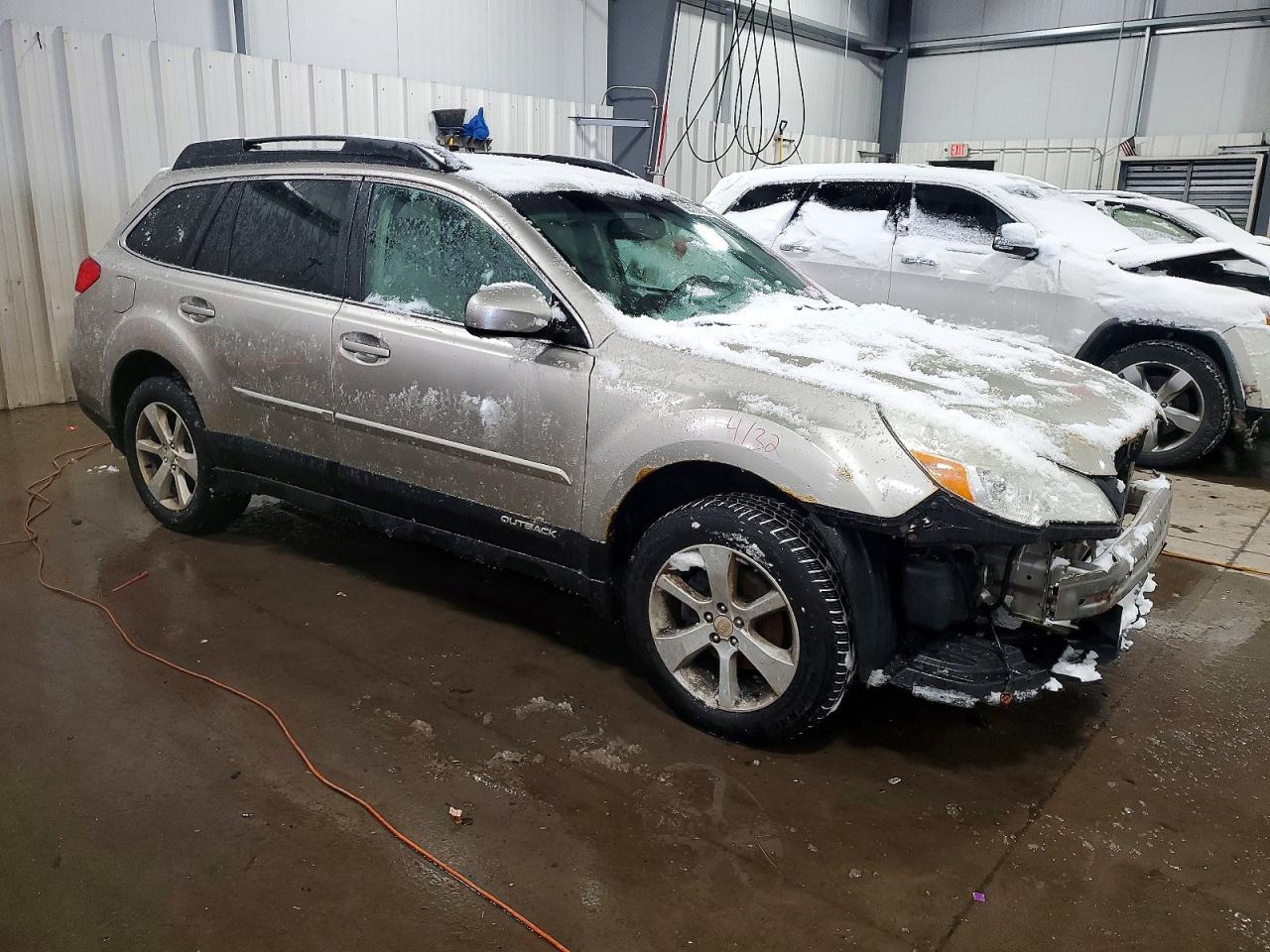 2014 SUBARU OUTBACK 2.5I PREMIUM photo 4