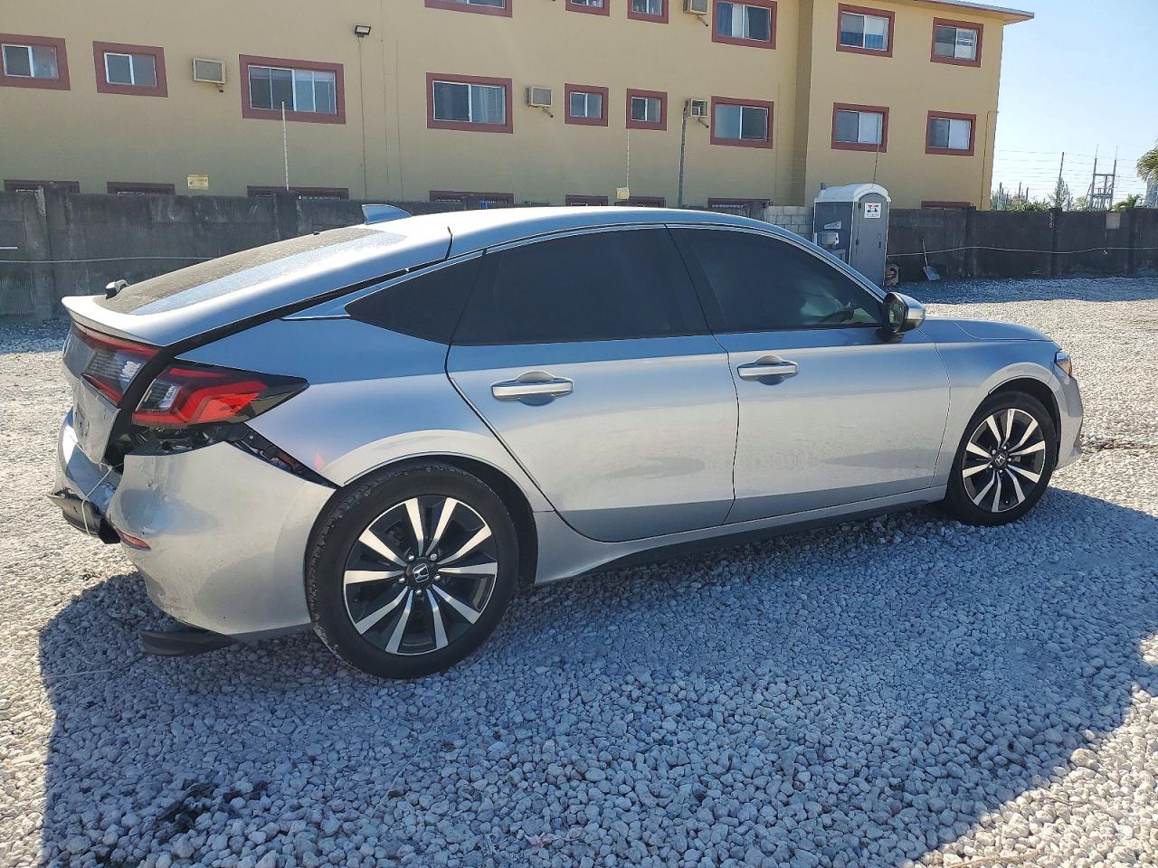 2024 HONDA CIVIC EXL photo 3