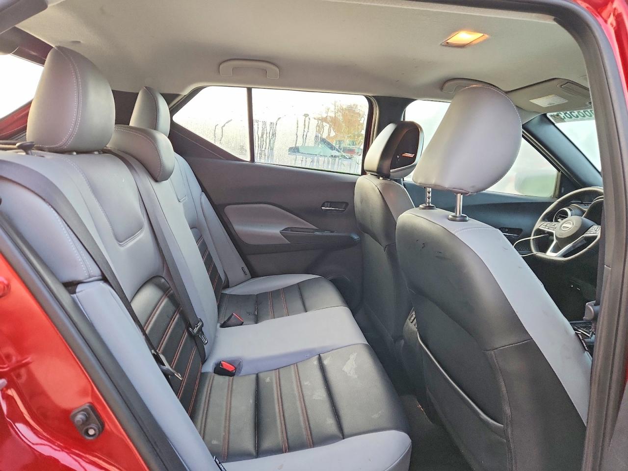 2023 NISSAN KICKS SR photo 10