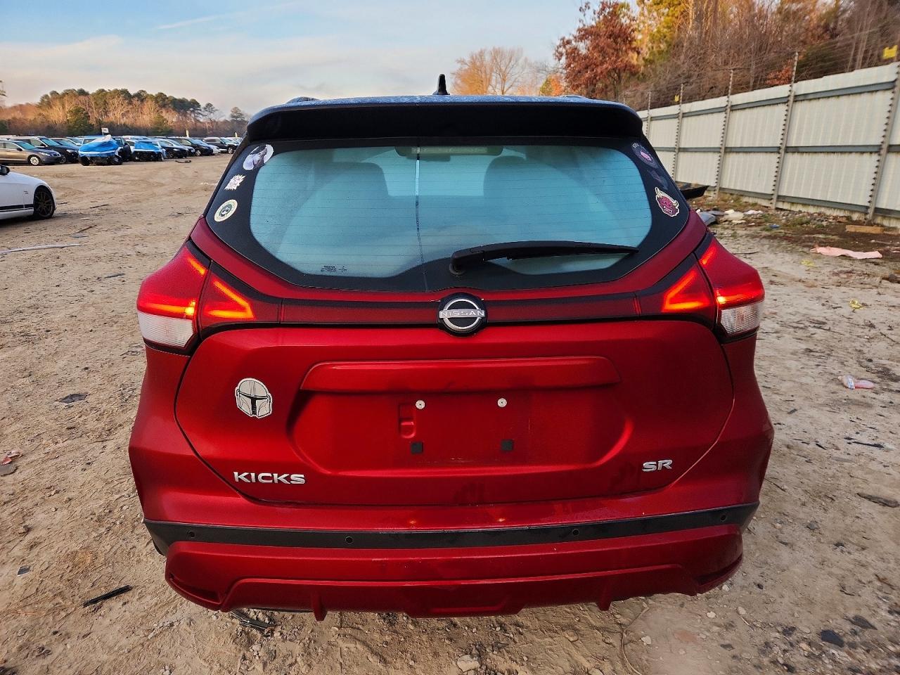 2023 NISSAN KICKS SR photo 6